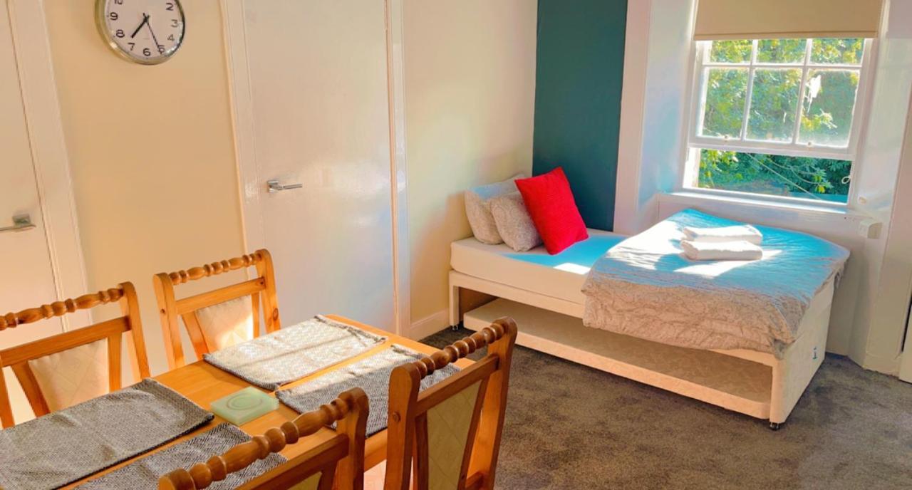 Edinburgh Leven Apartments ภายนอก รูปภาพ