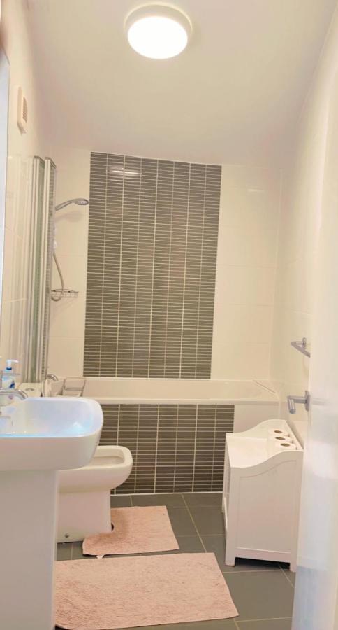 Edinburgh Leven Apartments ภายนอก รูปภาพ