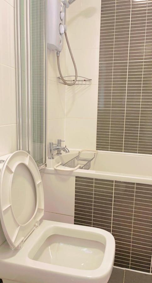 Edinburgh Leven Apartments ภายนอก รูปภาพ