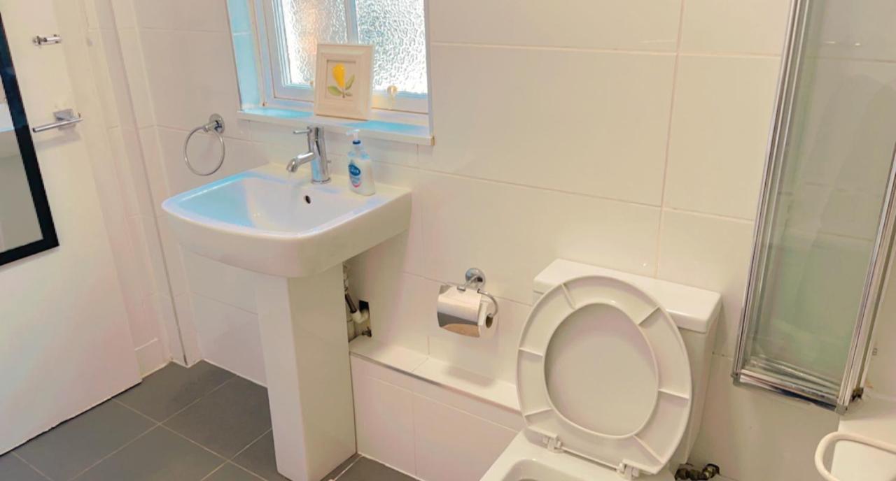 Edinburgh Leven Apartments ภายนอก รูปภาพ