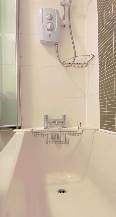 Edinburgh Leven Apartments ภายนอก รูปภาพ